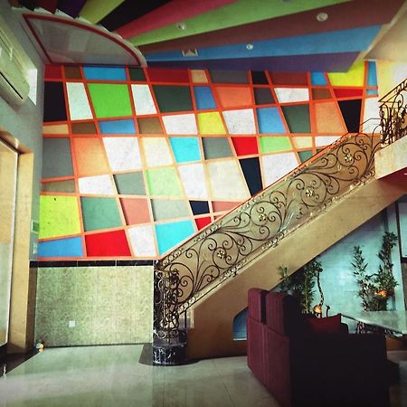 Soben Sensok Guesthouse Phnom Penh Bagian luar foto