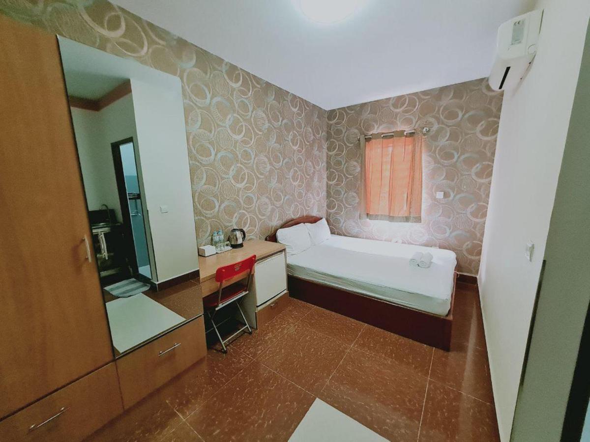 Soben Sensok Guesthouse Phnom Penh Bagian luar foto