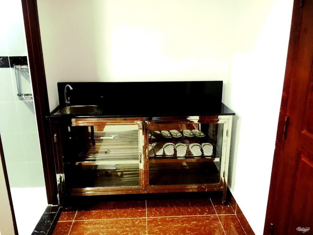 Soben Sensok Guesthouse Phnom Penh Bagian luar foto