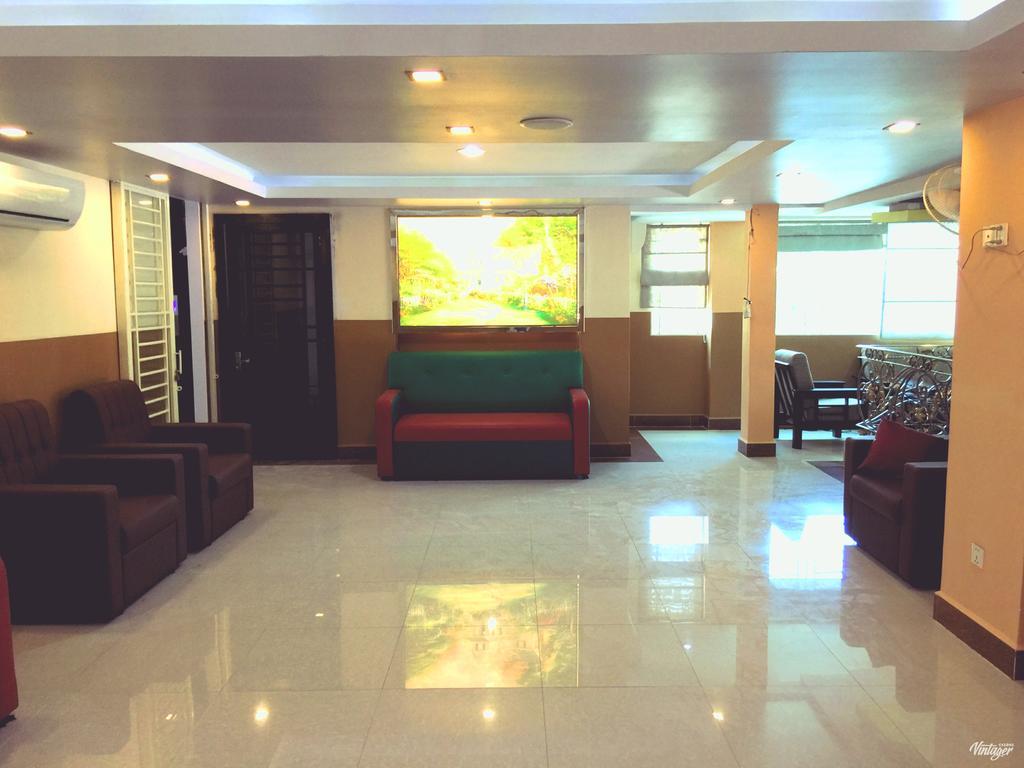 Soben Sensok Guesthouse Phnom Penh Bagian luar foto