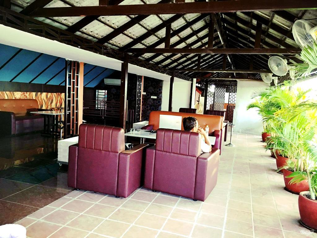 Soben Sensok Guesthouse Phnom Penh Bagian luar foto